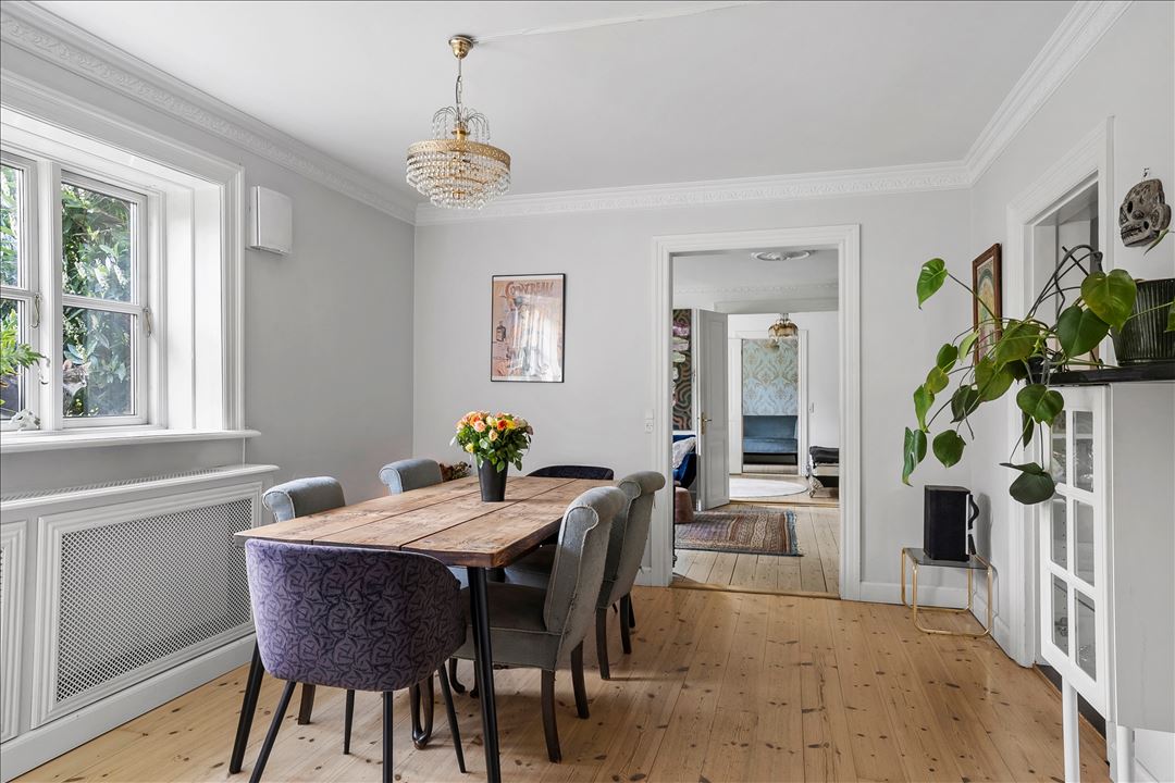 2000 arveprinsensvej 10 kl 1