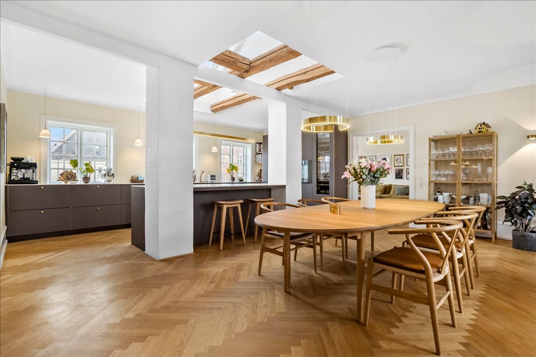 2000 dalgas boulevard 164 1 1