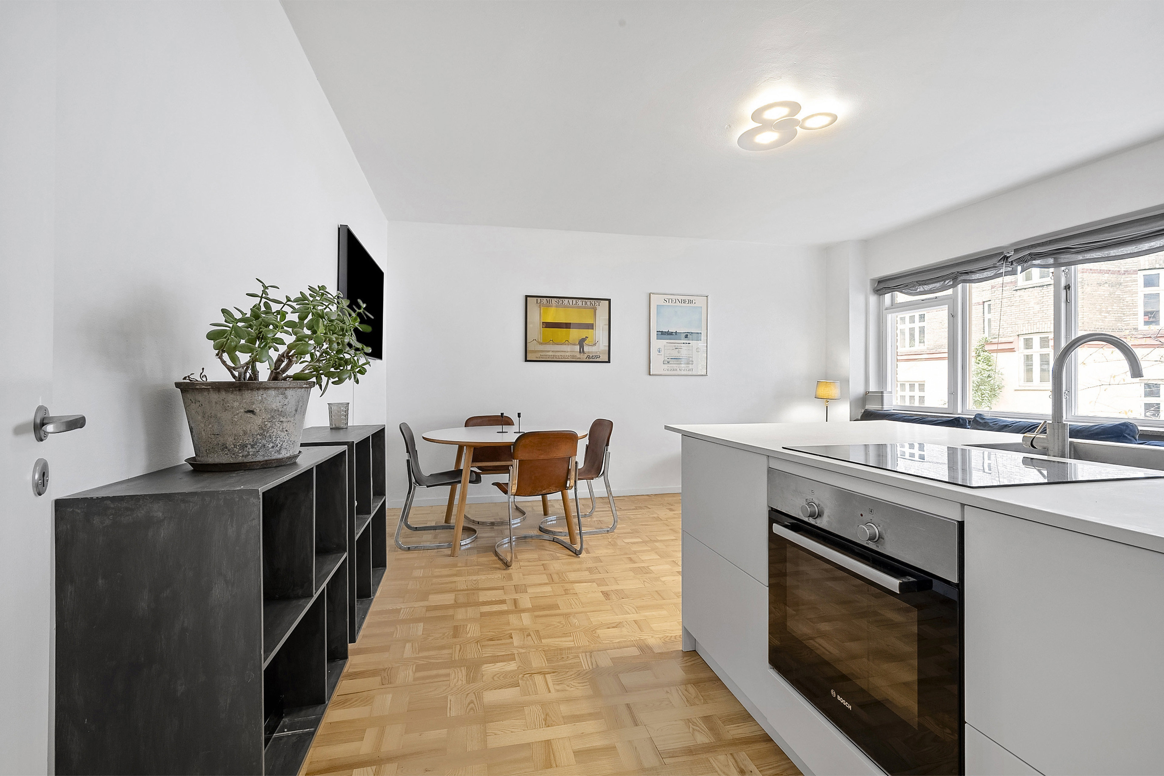 Korsørgade 8, 1. 2.