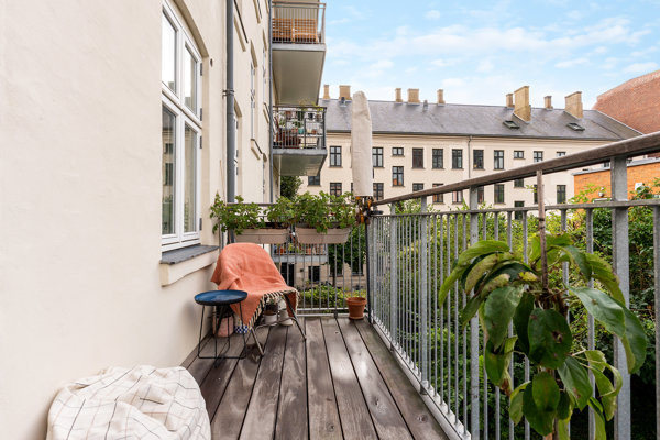 2200 fredensgade 13 1 th 1