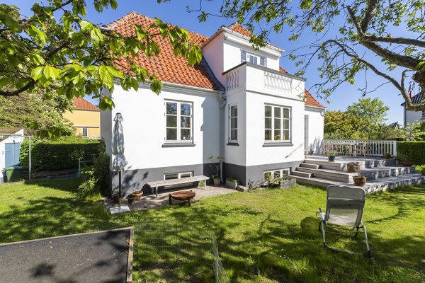 2300 fredenshoj alle 8 1 1