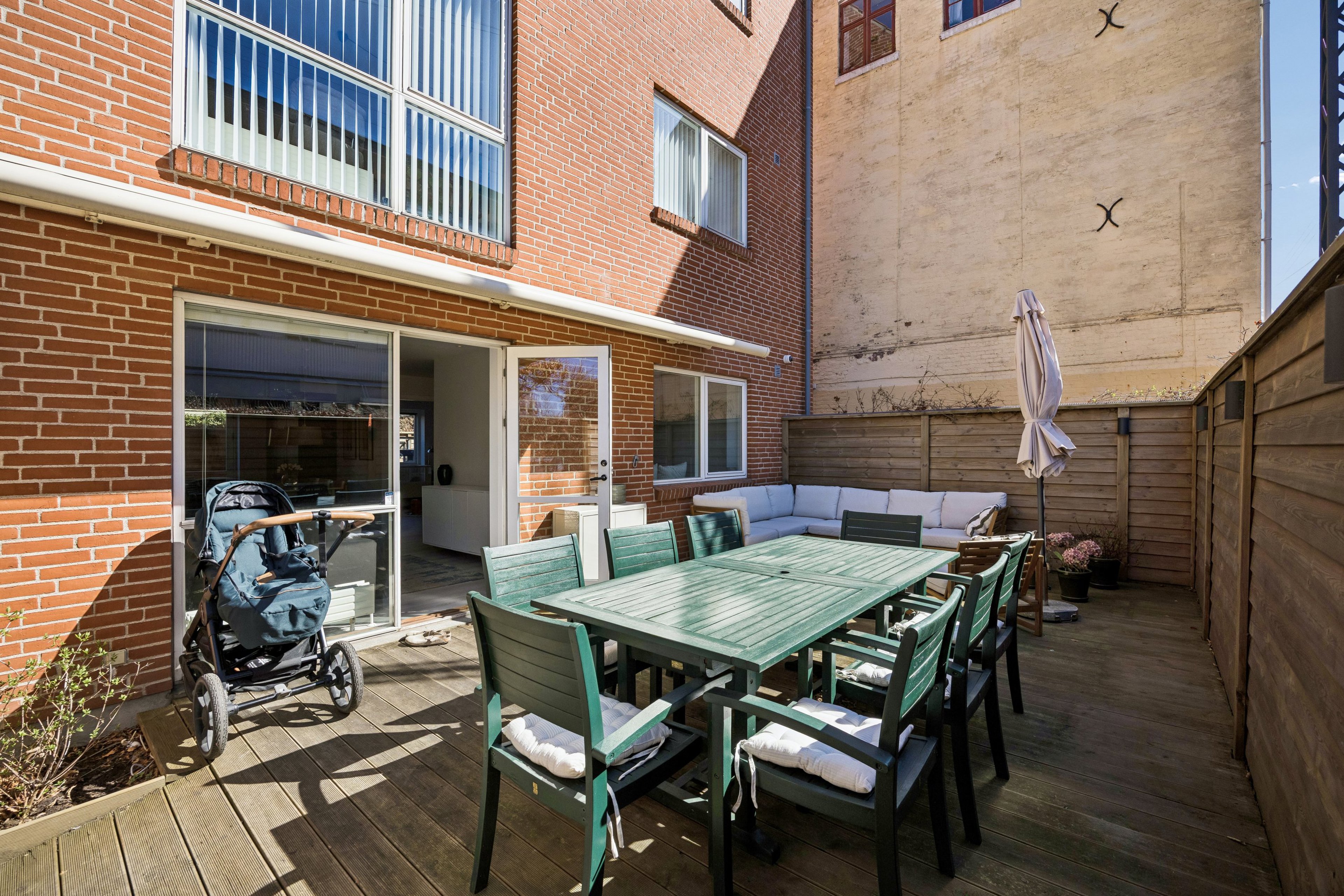 2300 kirkegardsvej 11 st th 1