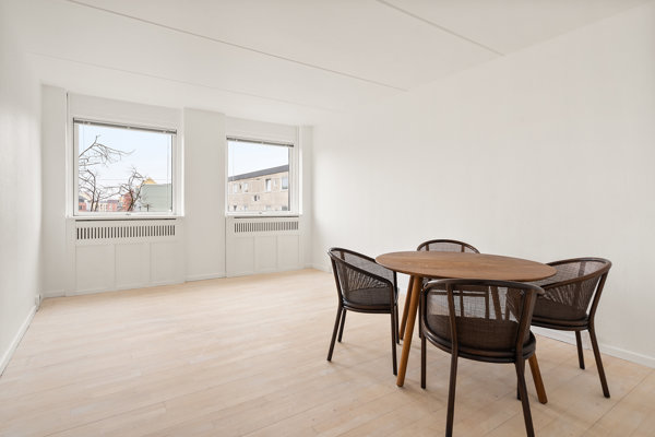 Peter Ipsens Allé 3, 2. 61. 1 2400 peter ipsens alle 3 2 61 1