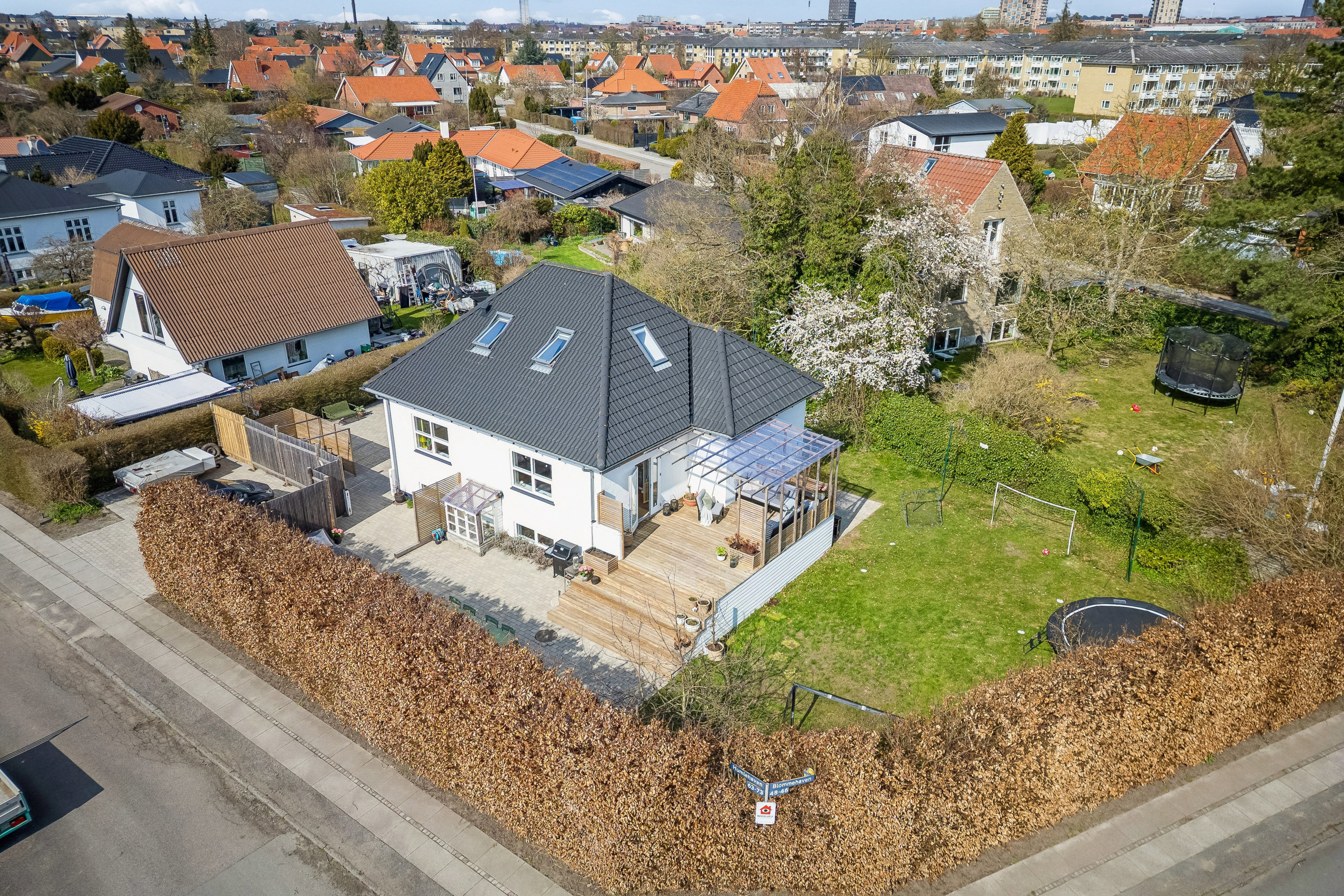 2500 humlehaven 73 1