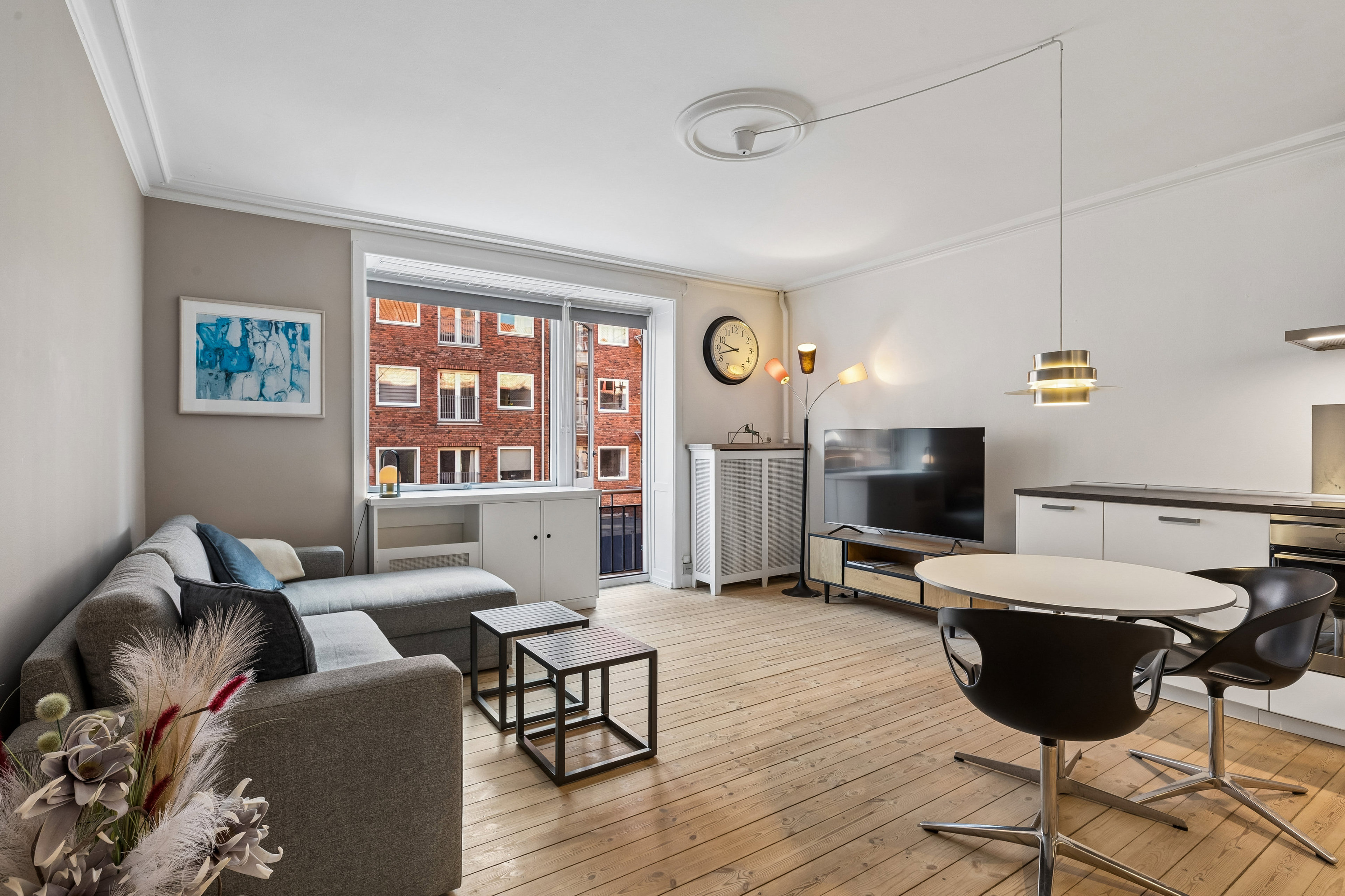 2500 lauravej 9 2 tv 1