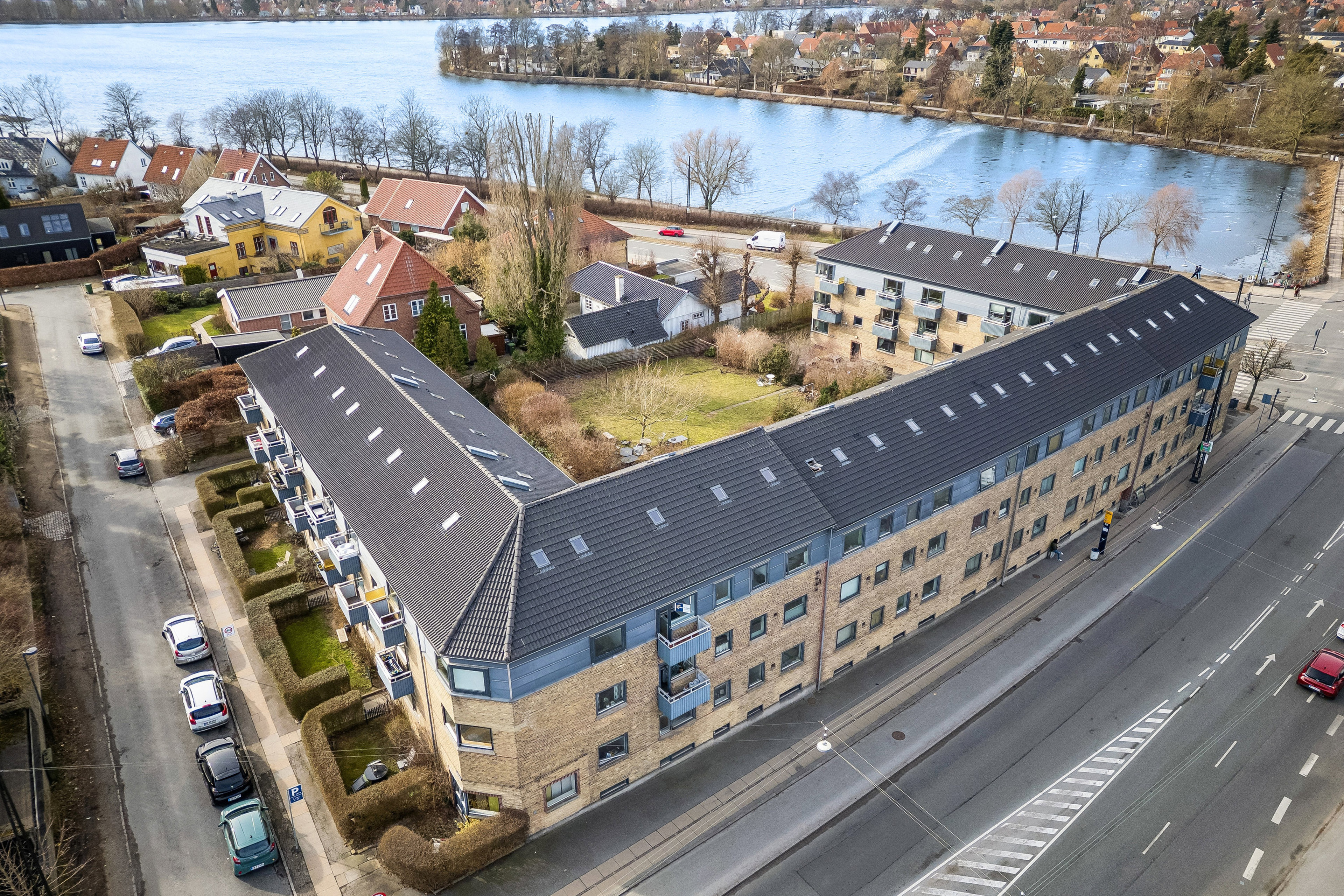 2500 peter bangs vej 237 st tv 1