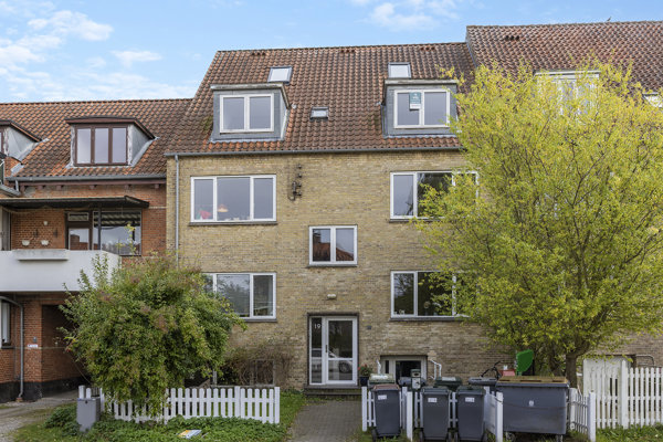 2700 tollosevej 19 2 th 1