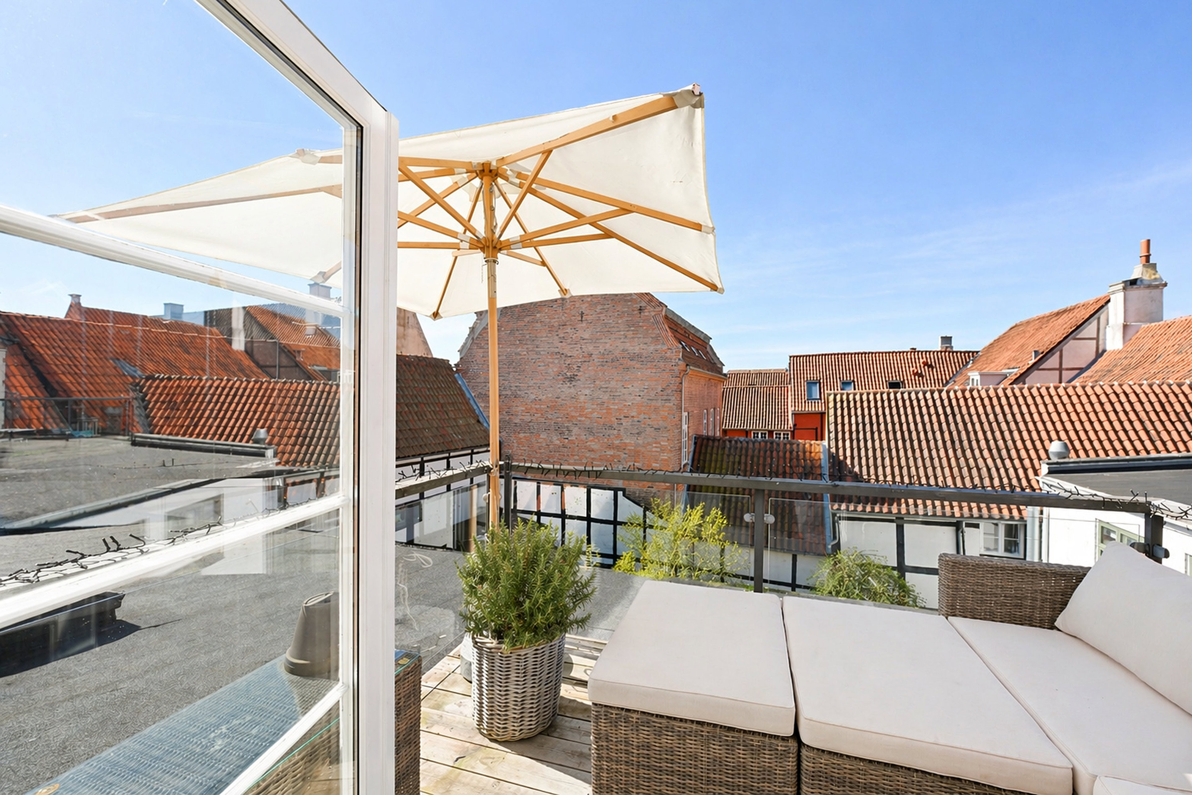 Hovedvagtsstræde 9D, 1. tv. 1 3000 hovedvagtsstraede 9d 1 tv 1