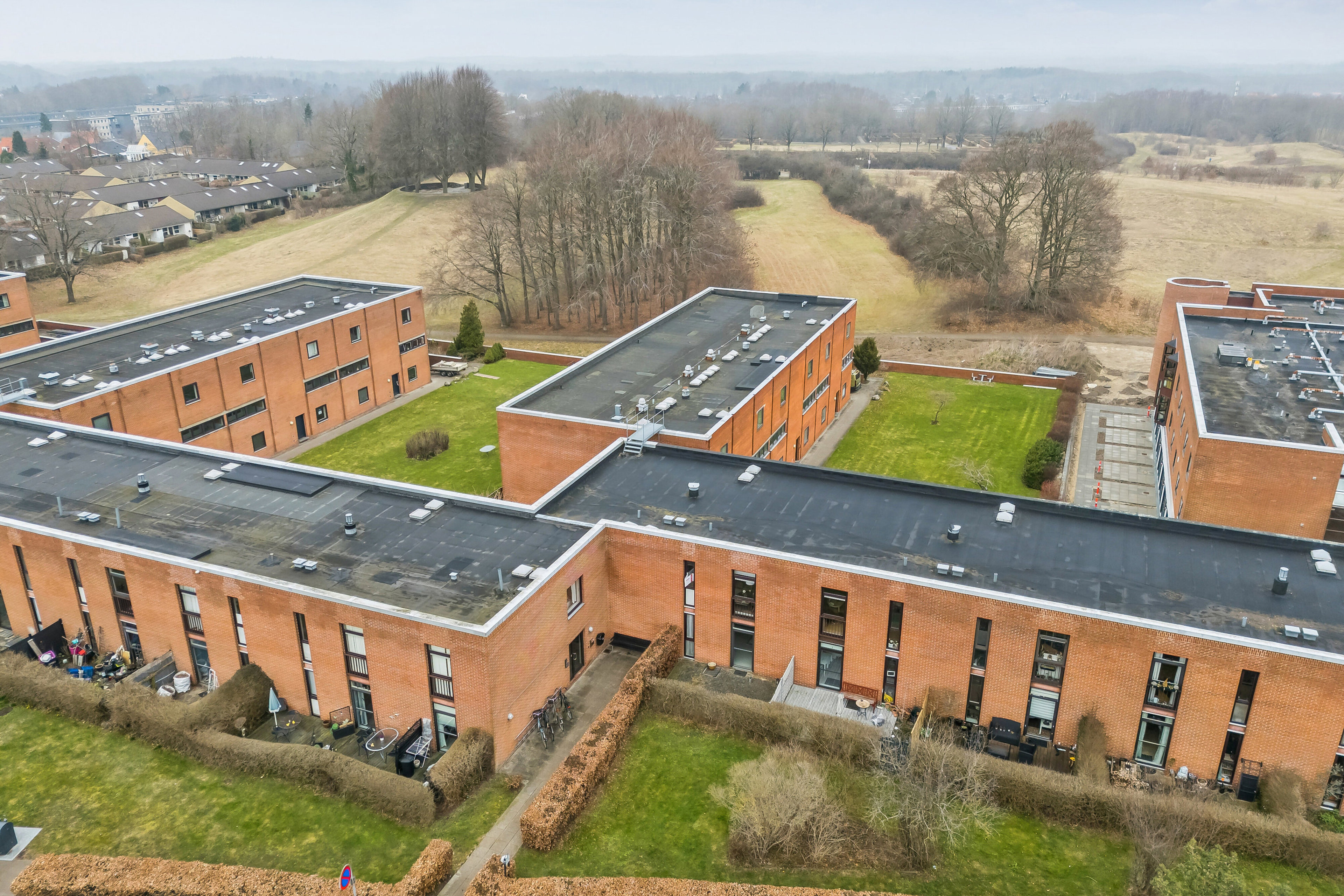 Fredskovhellet 2J, 1. 104.