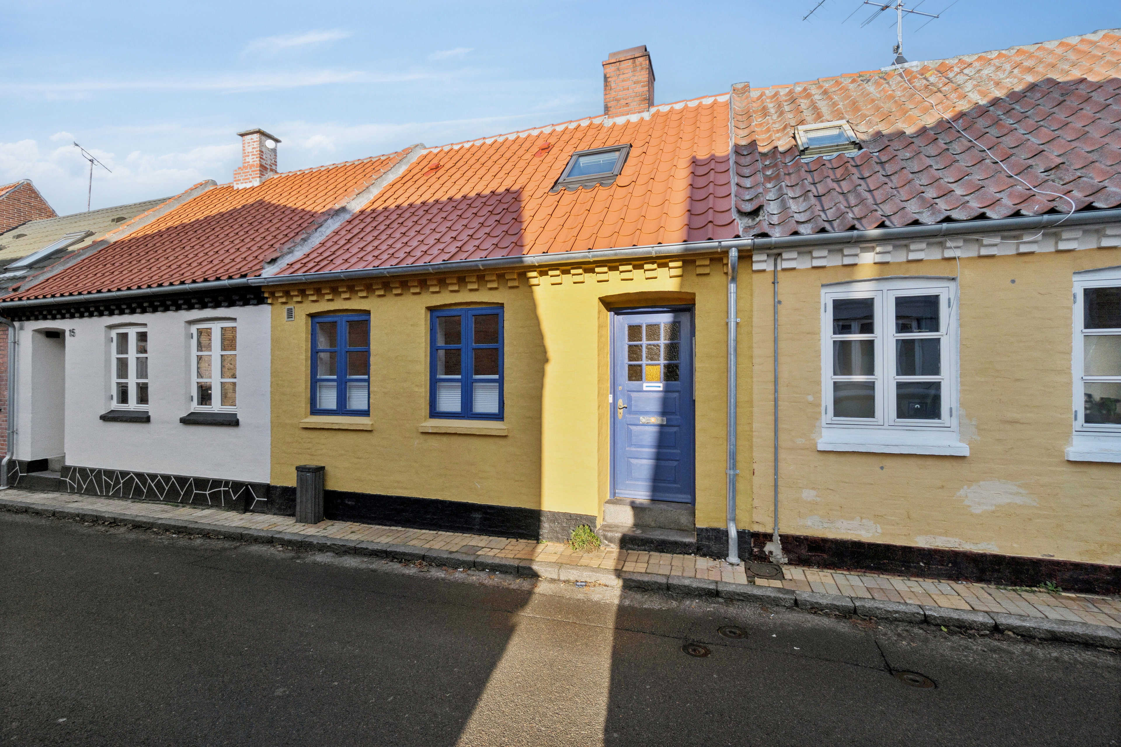 Almegade 17 1 3700 almegade 17 1