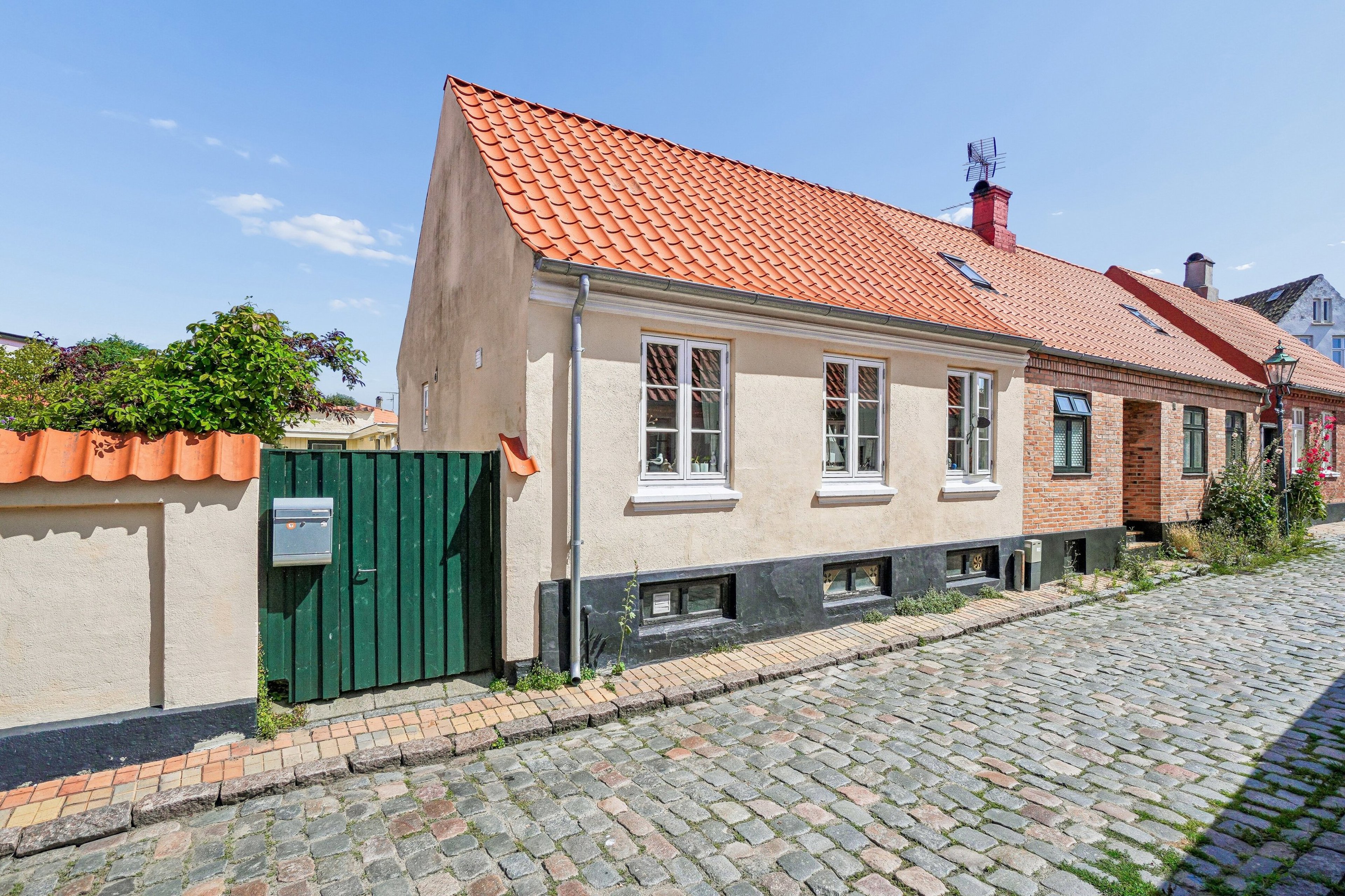 3700 kirkestraede 23 1