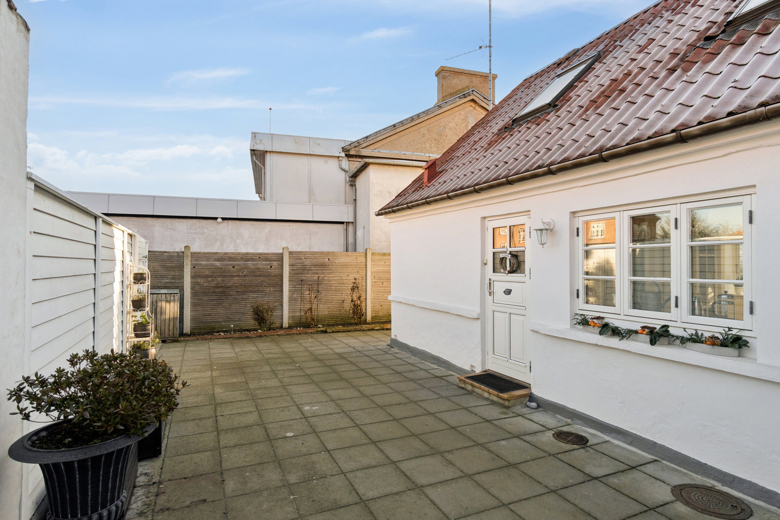 Møllegade 32 1 3700 mollegade 32 1