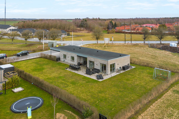 Græsgangen 73, Benløse