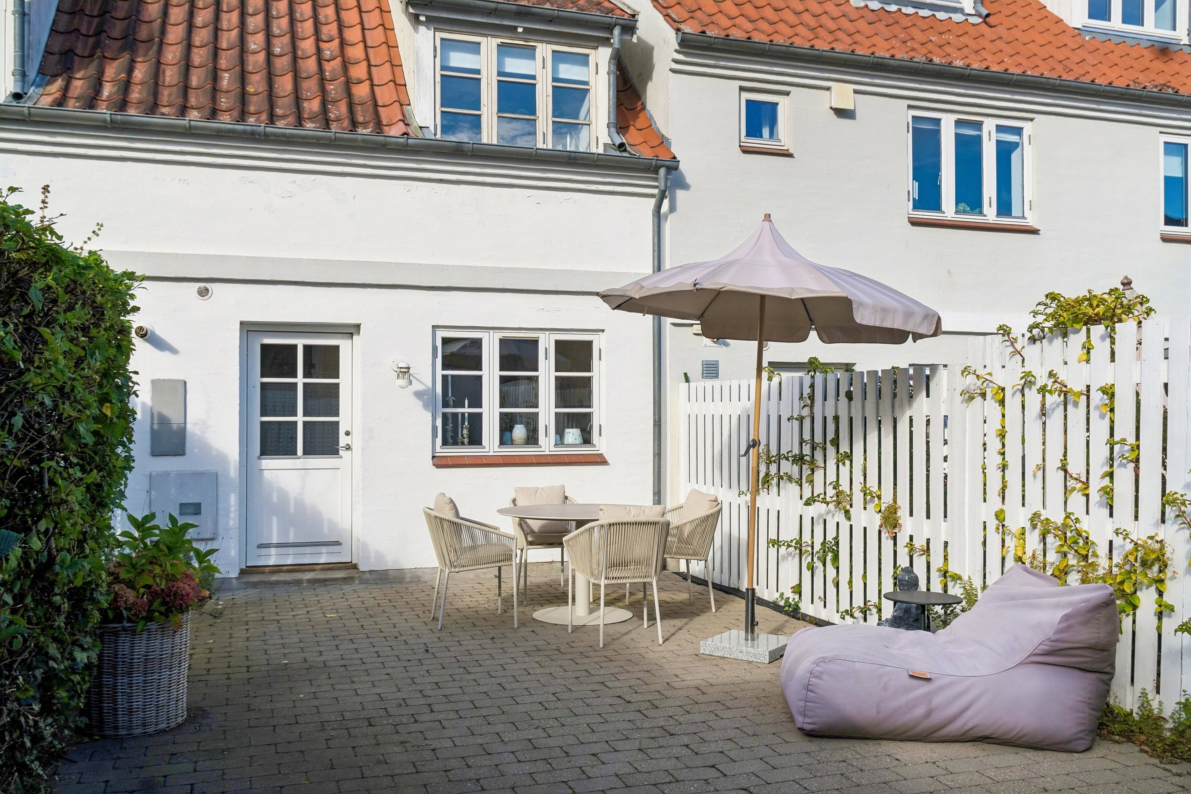 4300 brolaeggerstraede 12 1