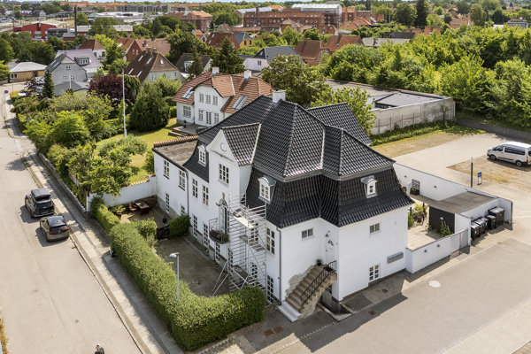 4300 erik menveds vej 13c 1