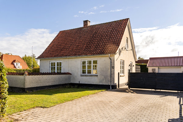 Gammelbrovej 12