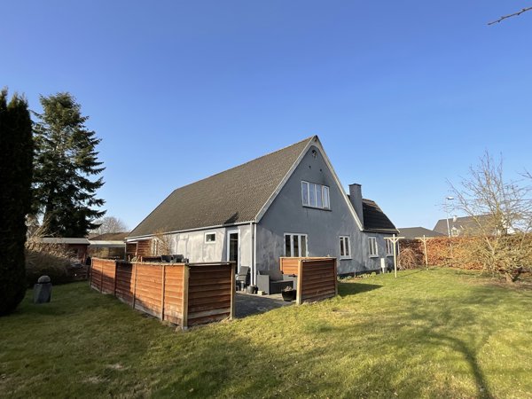 Lergravsvej 14, Ll. Grandløse