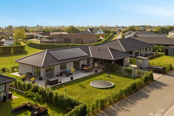 Strandroseparken 41, Strøby Egede