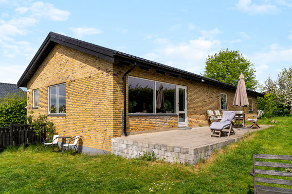 Dyrnæsvej 25