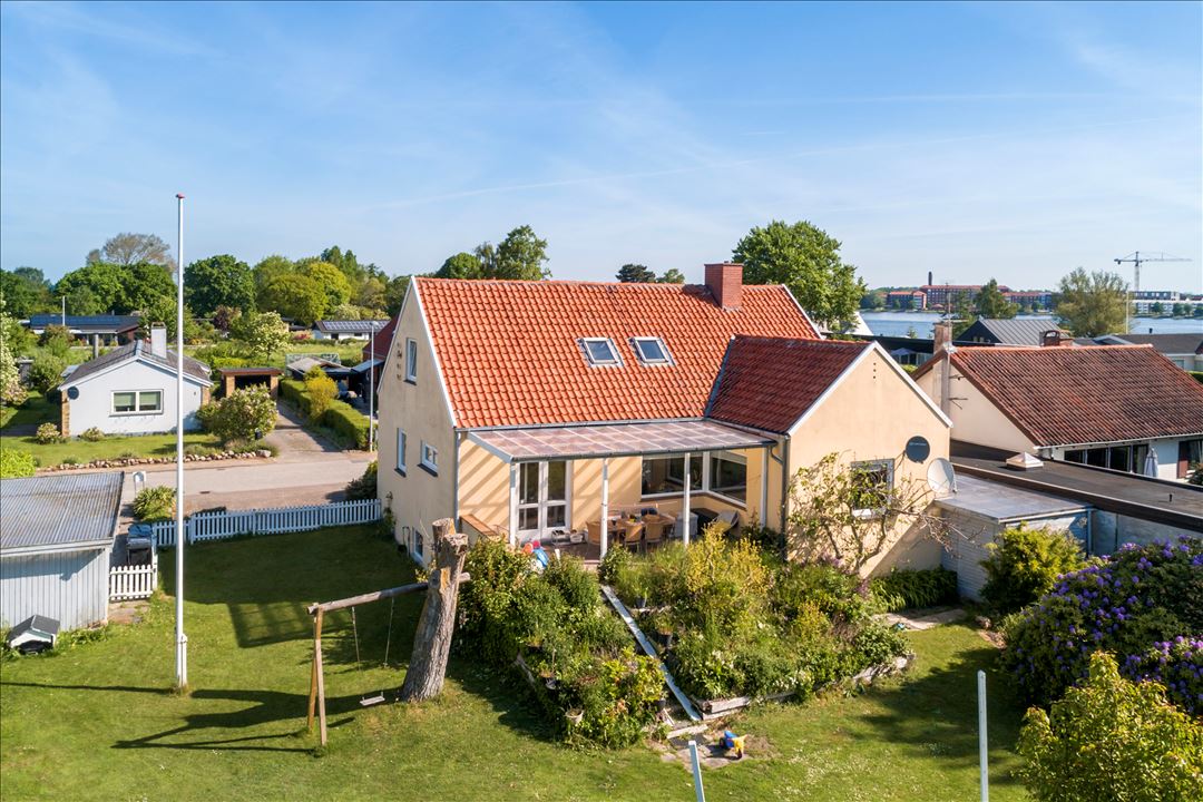 Lundevej 14, Dejlig villa i Sundby 1 4800 lundevej 14 dejlig villa i sundby 1
