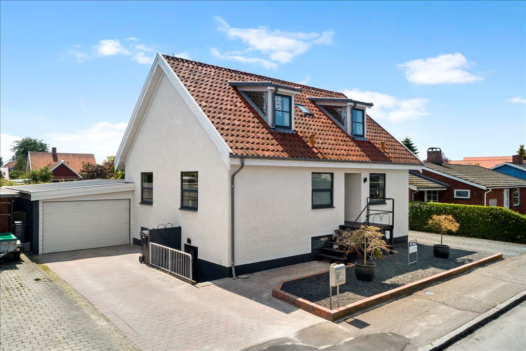 Sverigesvej 24, Særdeles flot moderniseret 1 4800 sverigesvej 24 saerdeles flot moderniseret 1