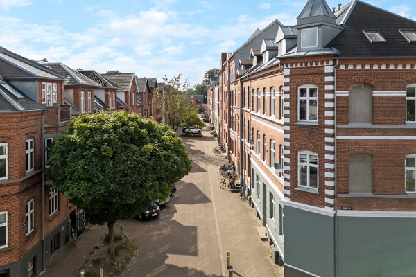 5000 oluf bagers gade 27 1 tv 1