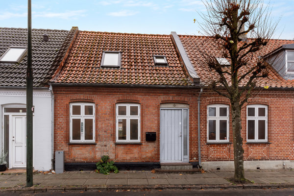 5500 gl banegardsvej 6 1