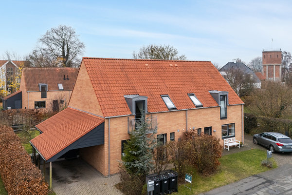 Platanhaven 11, Strib