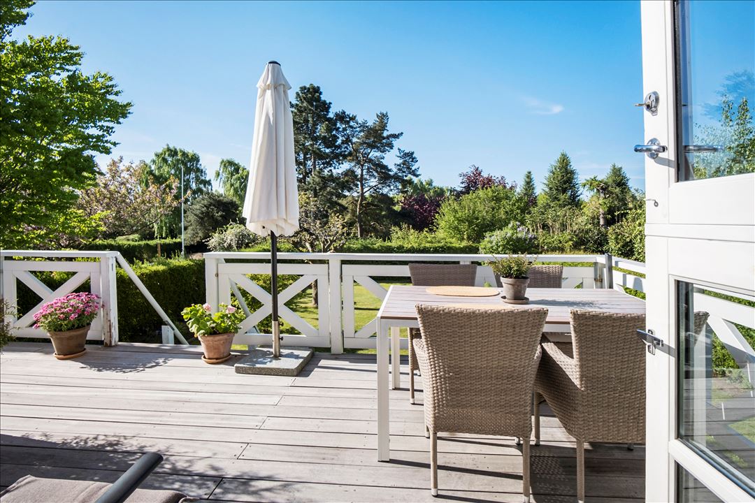 Røjlemosevej 8, Strib