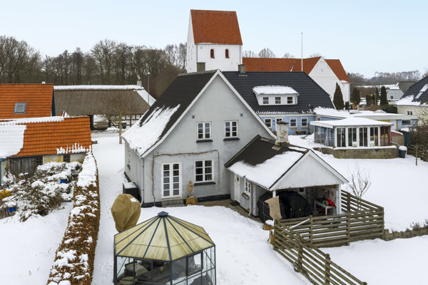 Tved Kirkevej 4, Tved