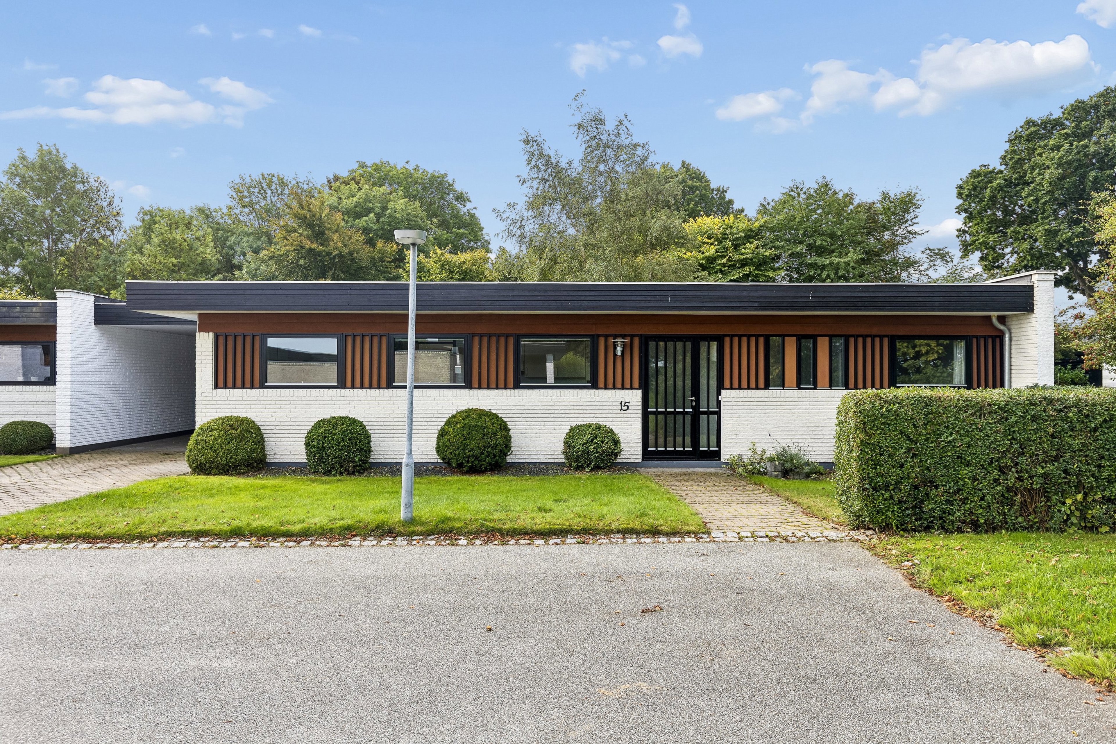 Romerparken 15, Tved