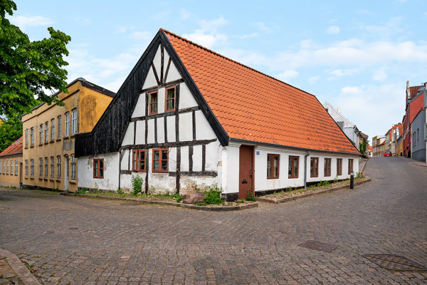 6100 klosteret 22 1