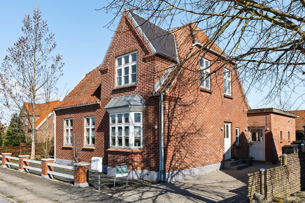 Aabenraavej 18, Dybbøl