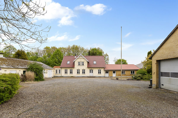 Varregårdvej 12, Veerst