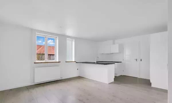 6740 n a jorgensens plads 1 1 th 1