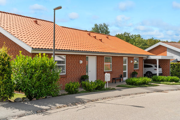 7100 bakkelyparken 61 uhrhoj 1