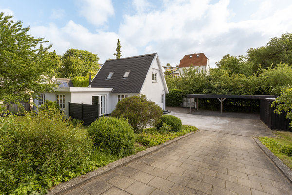 Høgsholtvej 22, Uhrhøj