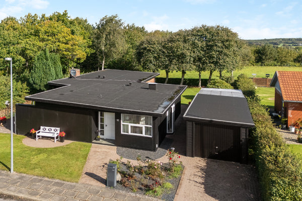 Bakkevænget 12, Tjørring