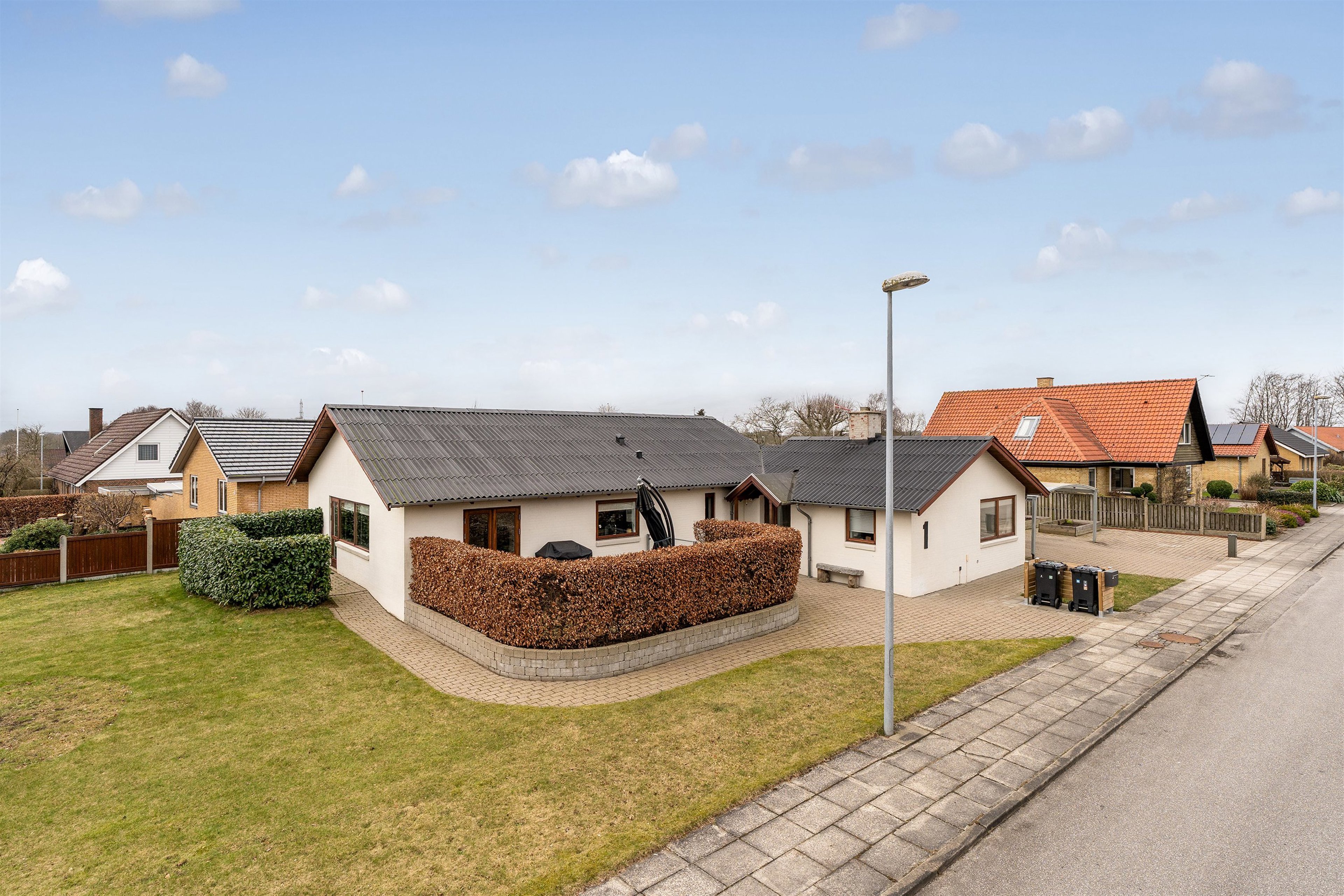 Fællestoften 1, Tjørring