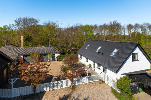 Vilhelmsborgvej 1