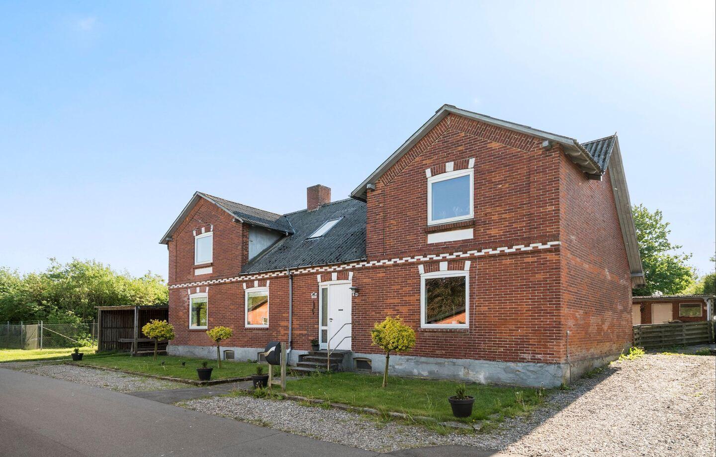 Jernbanevej 24