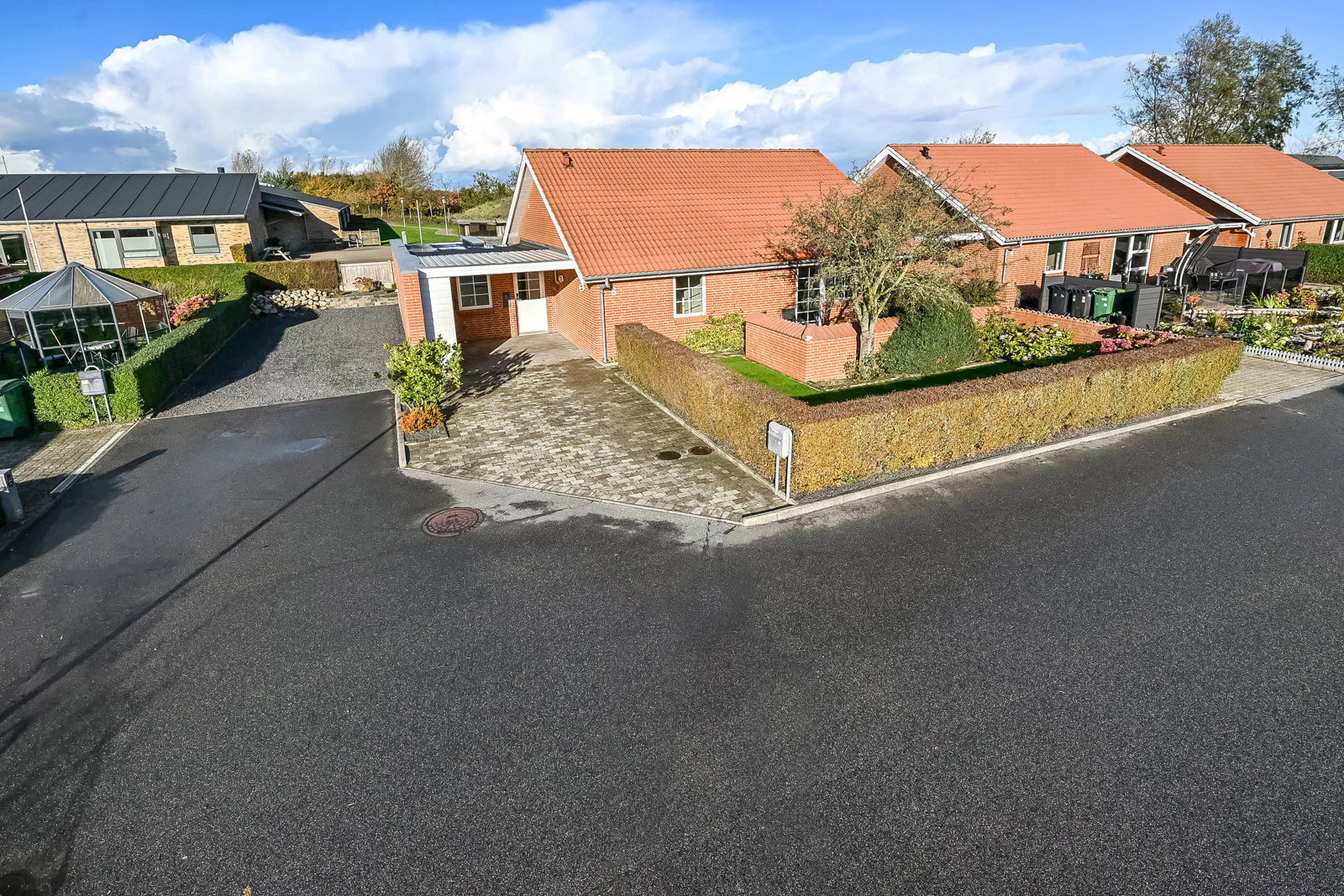 7600 lovsangervej 8 1