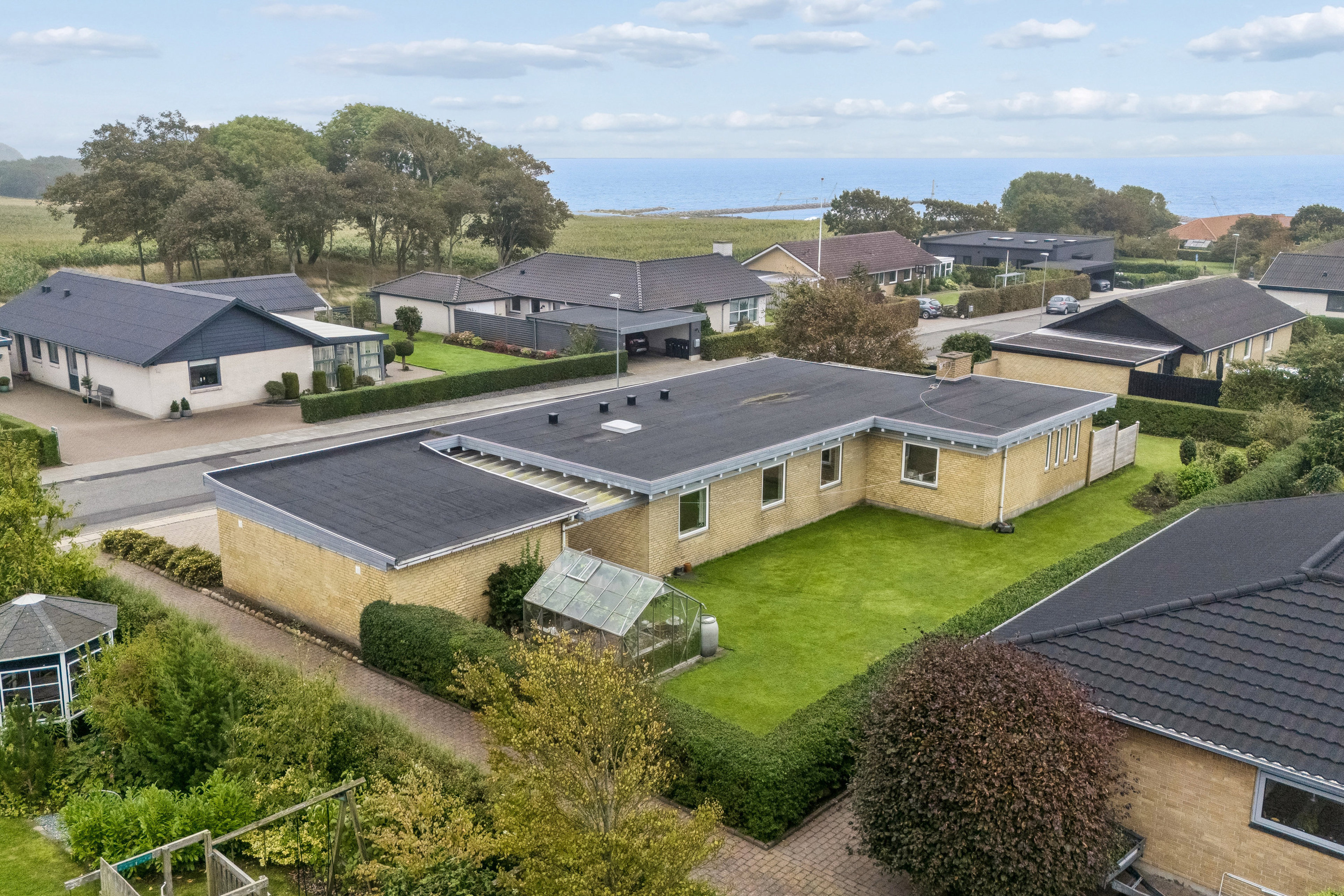 7700 strandbakken 24 1