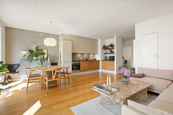 8000 aparken 2f 1 tv 1