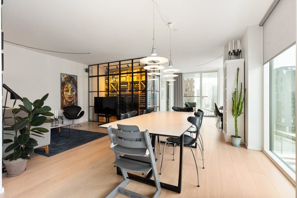 Esther Aggebos Gade 4, 4. 2.