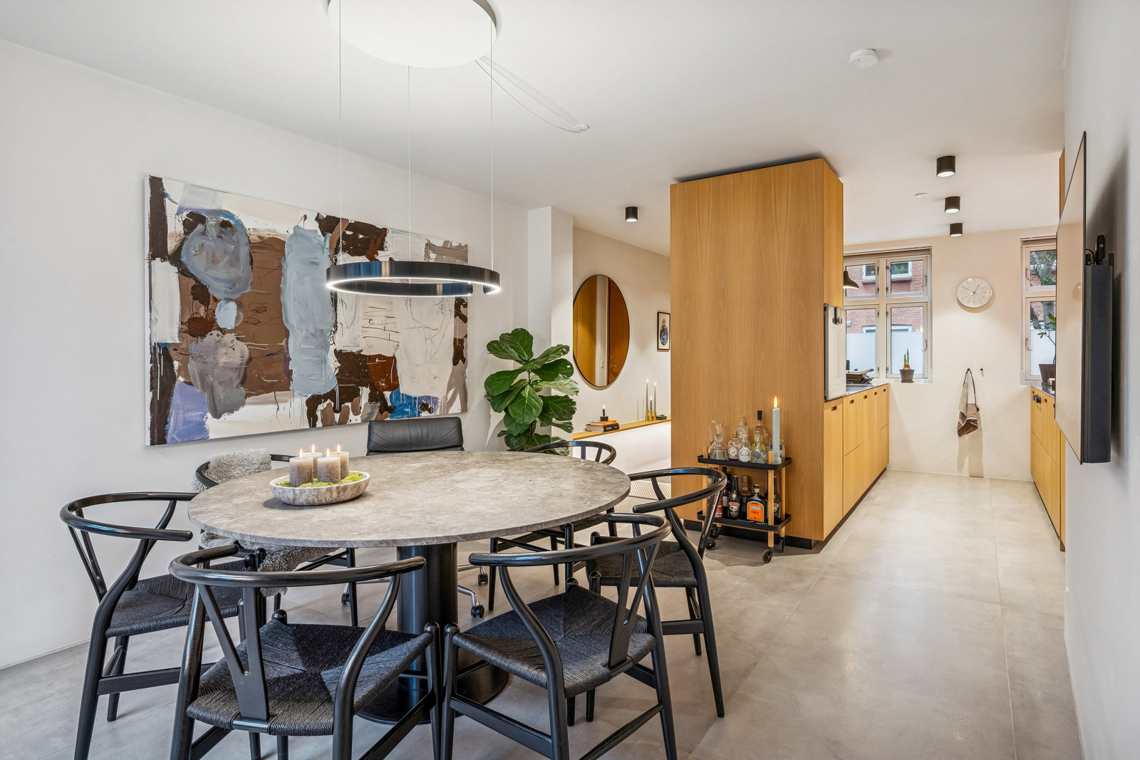 8000 ole romers gade 92 1