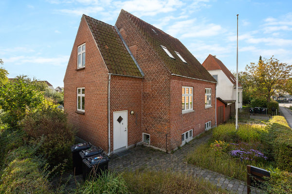 Kastaniegade 4, Riisvangen