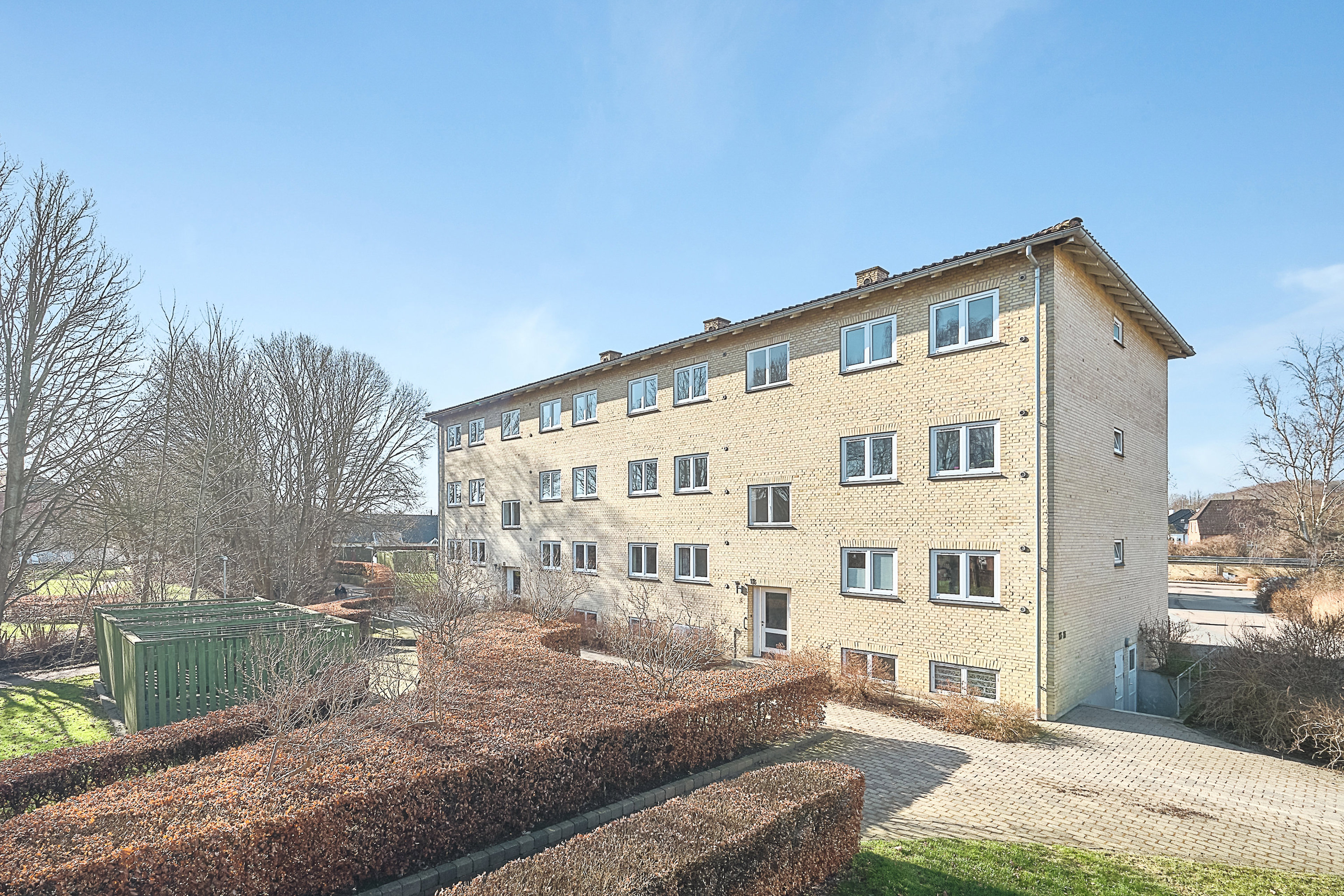 8300 aaparken 15 st tv 1