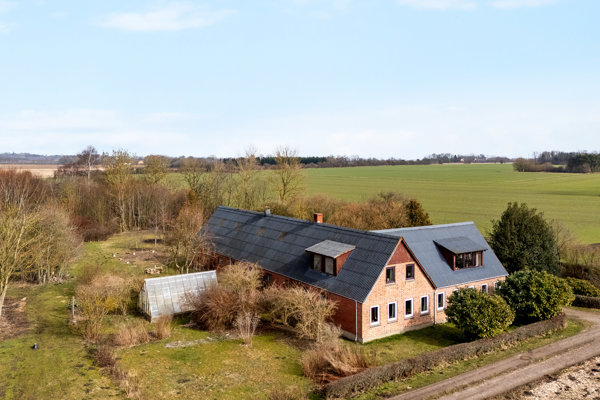 Gersdorffslundvej 5, Hou