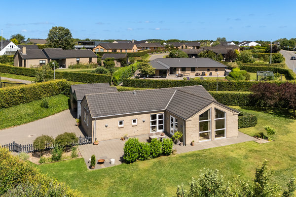 8300 tingsteds ager 4 1